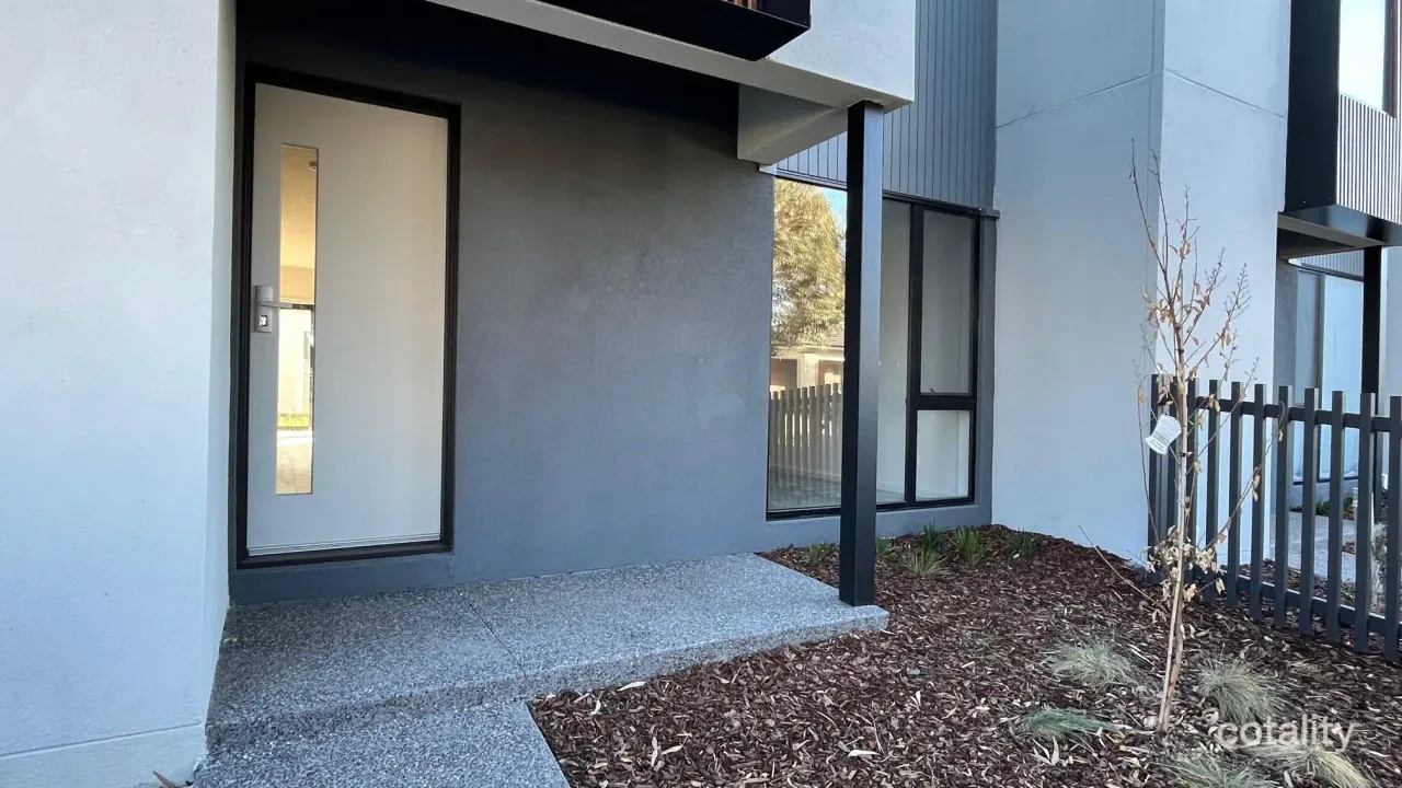 4-bedroom unit at 30 Saltmarsh Crescent, Point Cook, VIC 3030, Wyndham, Victoria