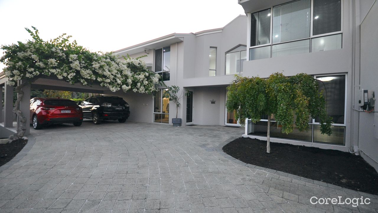 5-bedroom house at 2 Athens Close, Stirling Council, Western Australia