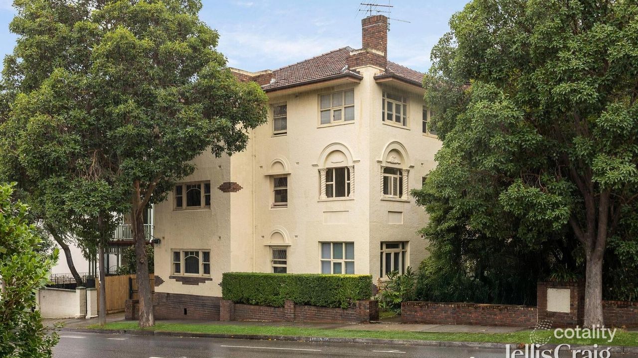 2-bedroom unit at 8/18 Princes Street, St Kilda, VIC 3182, Port Phillip, Victoria