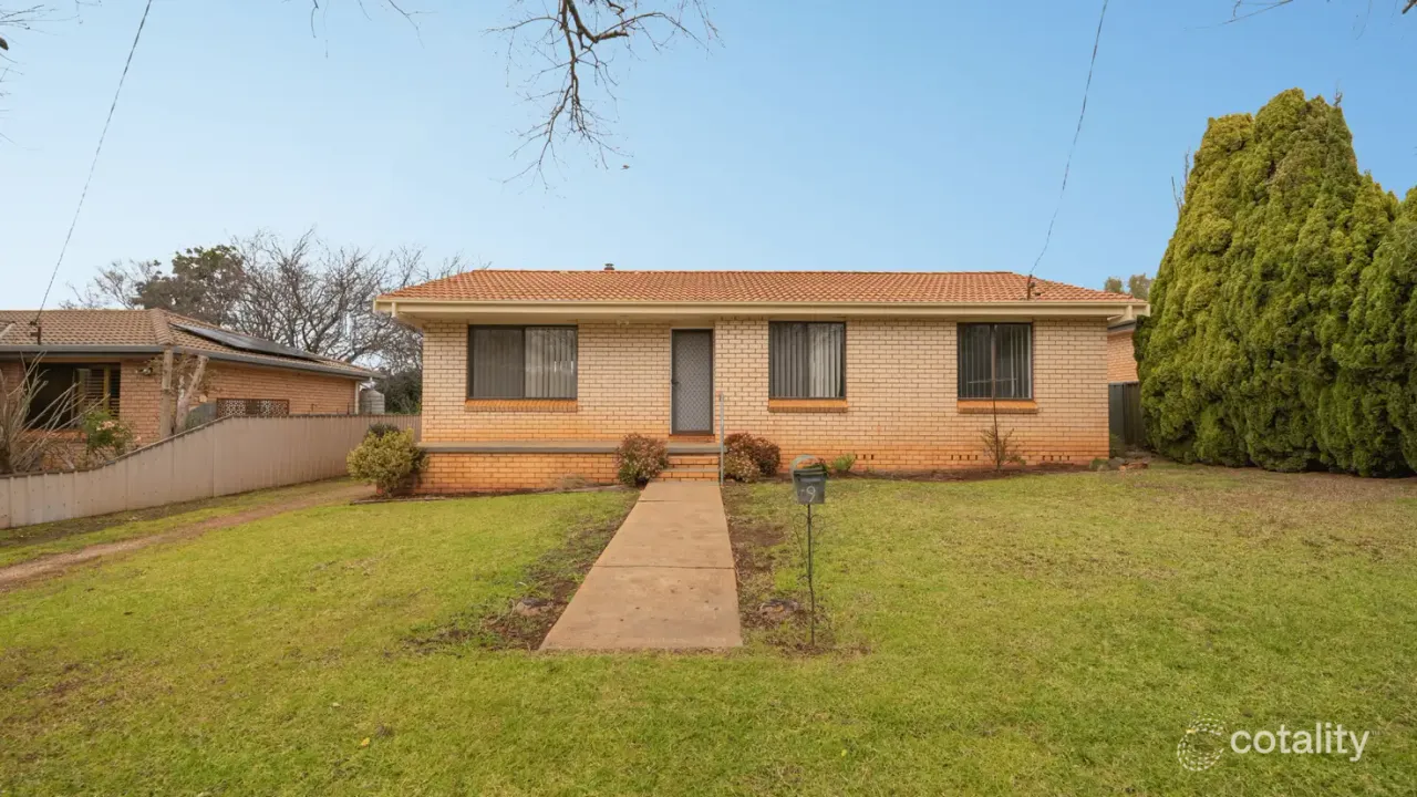 3-bedroom house at 9 Barton Street, Parkes, NSW 2870, Parkes, New South Wales