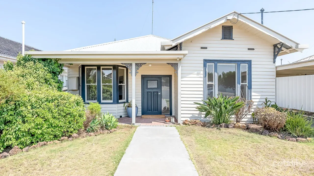 3-bedroom house at 11 Phillips Street, Warracknabeal, VIC 3393, Yarriambiack, Victoria