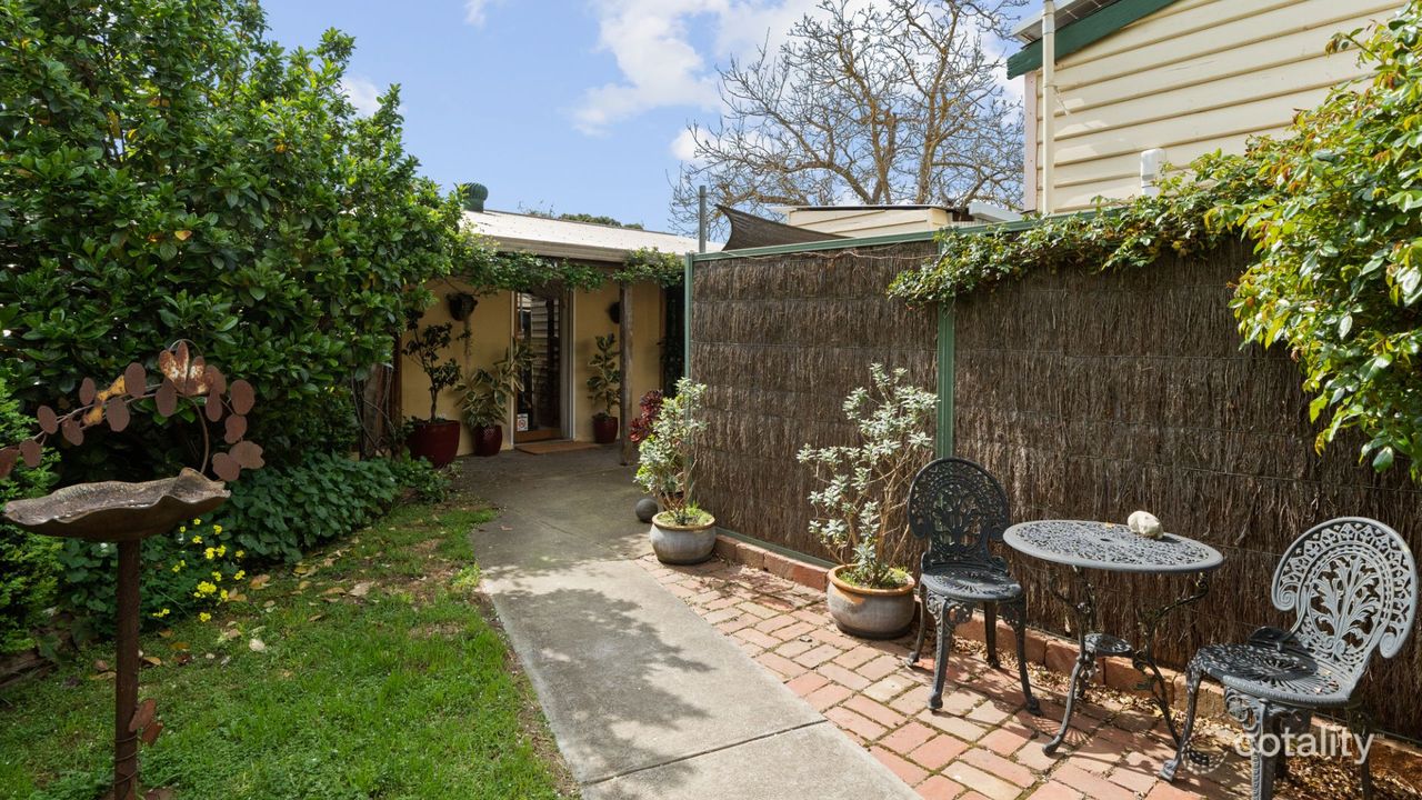 2-bedroom house at 10 Bank Street, Avenel, VIC 3664, Strathbogie Council, Victoria