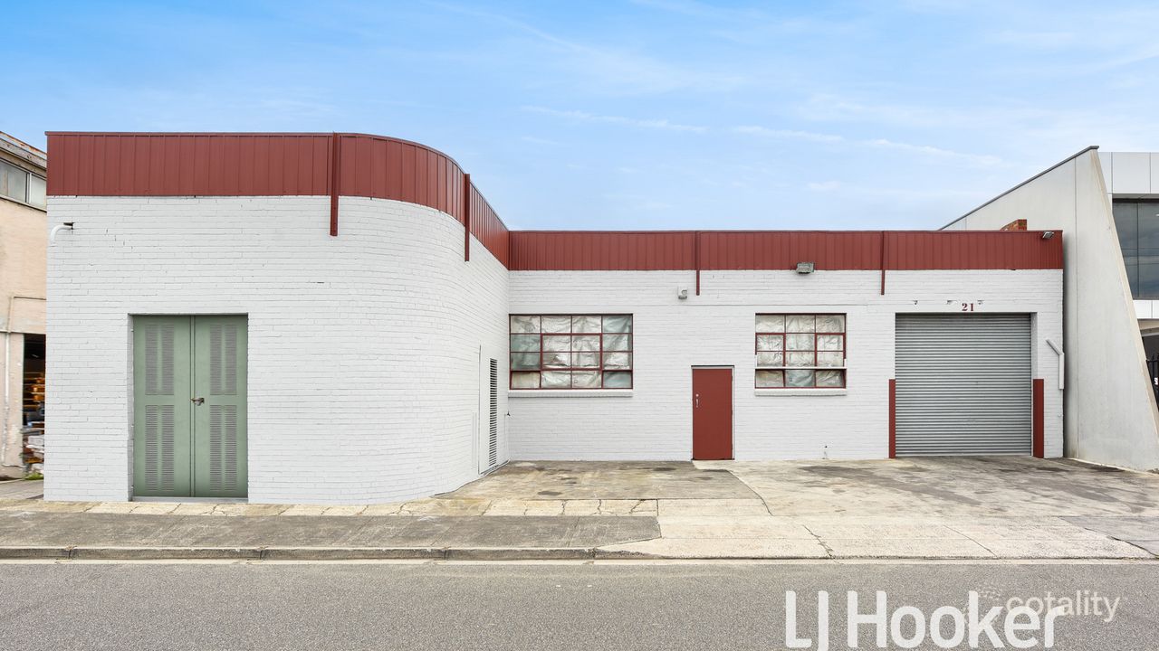 3-bedroom unit at 21 Carinish Road, Oakleigh South, VIC 3167, Monash, Victoria