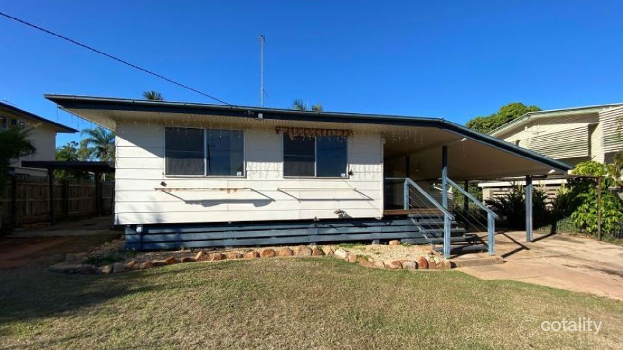 3-bedroom house at 10 Rolfe Street, Moranbah, QLD 4744, Isaac, Queensland