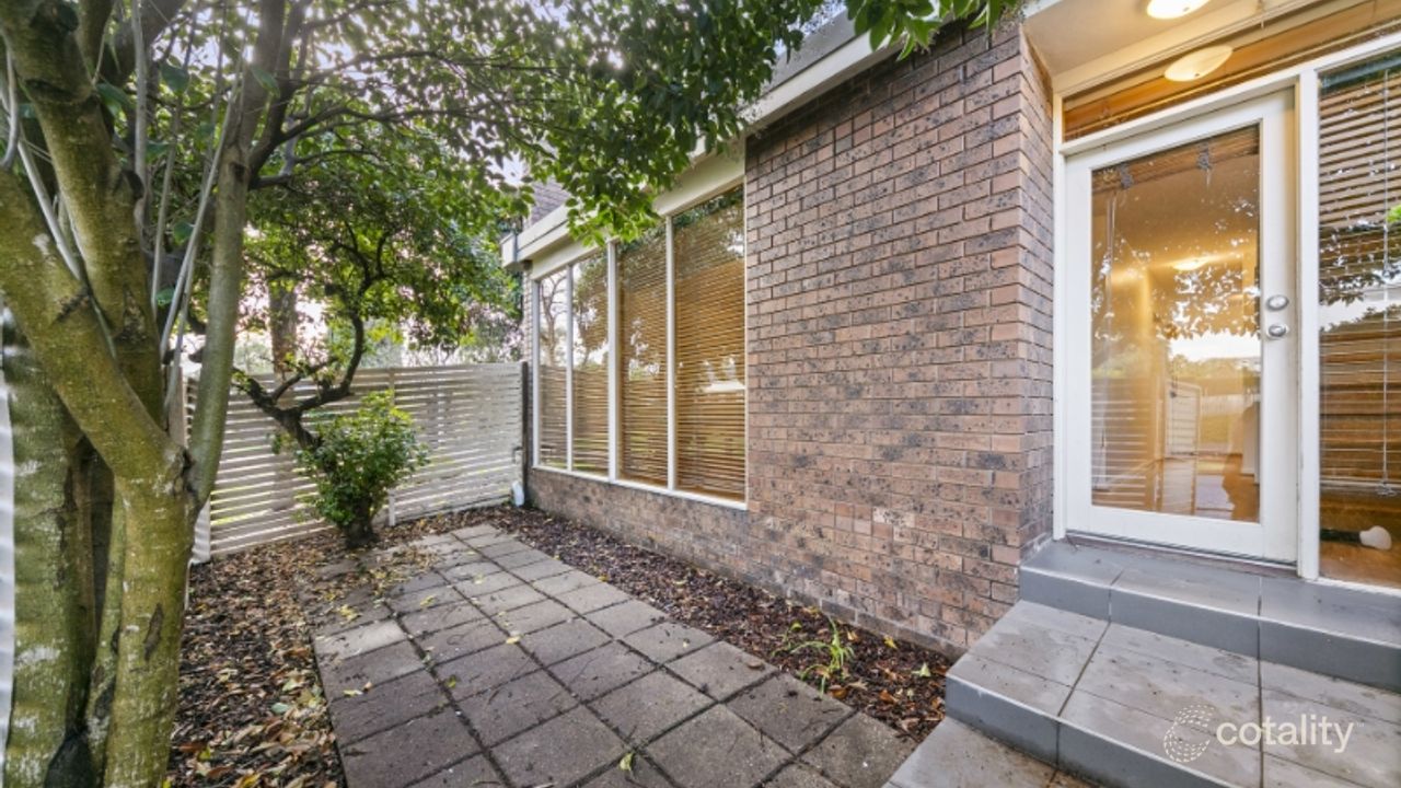 2-bedroom unit at 4/5 The Terrace, Armadale, VIC 3143, Stonnington, Victoria