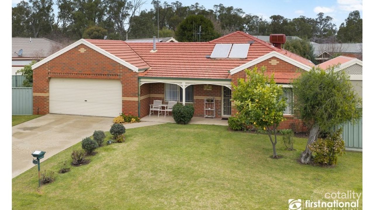 3-bedroom house at 18 Murphy Way, Echuca, VIC 3564, Campaspe, Victoria