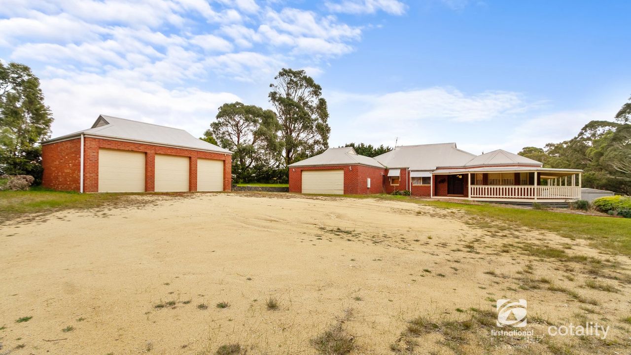 4-bedroom unit at 139 Ostlers Road, Lakes Entrance, VIC 3909, East Gippsland, Victoria