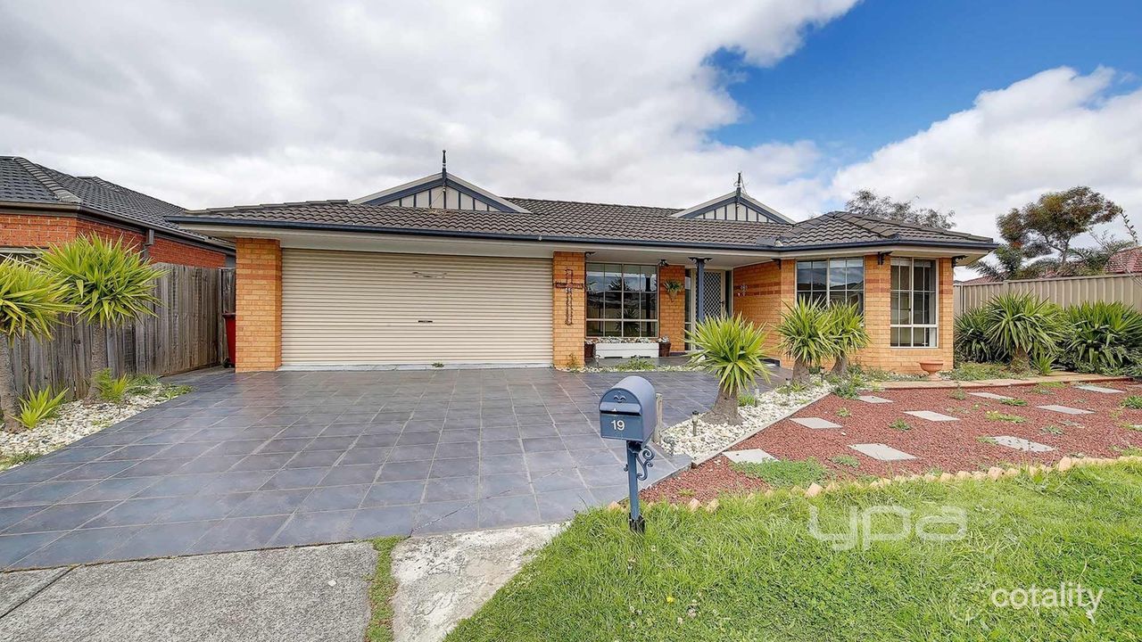 4-bedroom house at 19 Villawood Avenue, Roxburgh Park, VIC 3064, Hume, Victoria