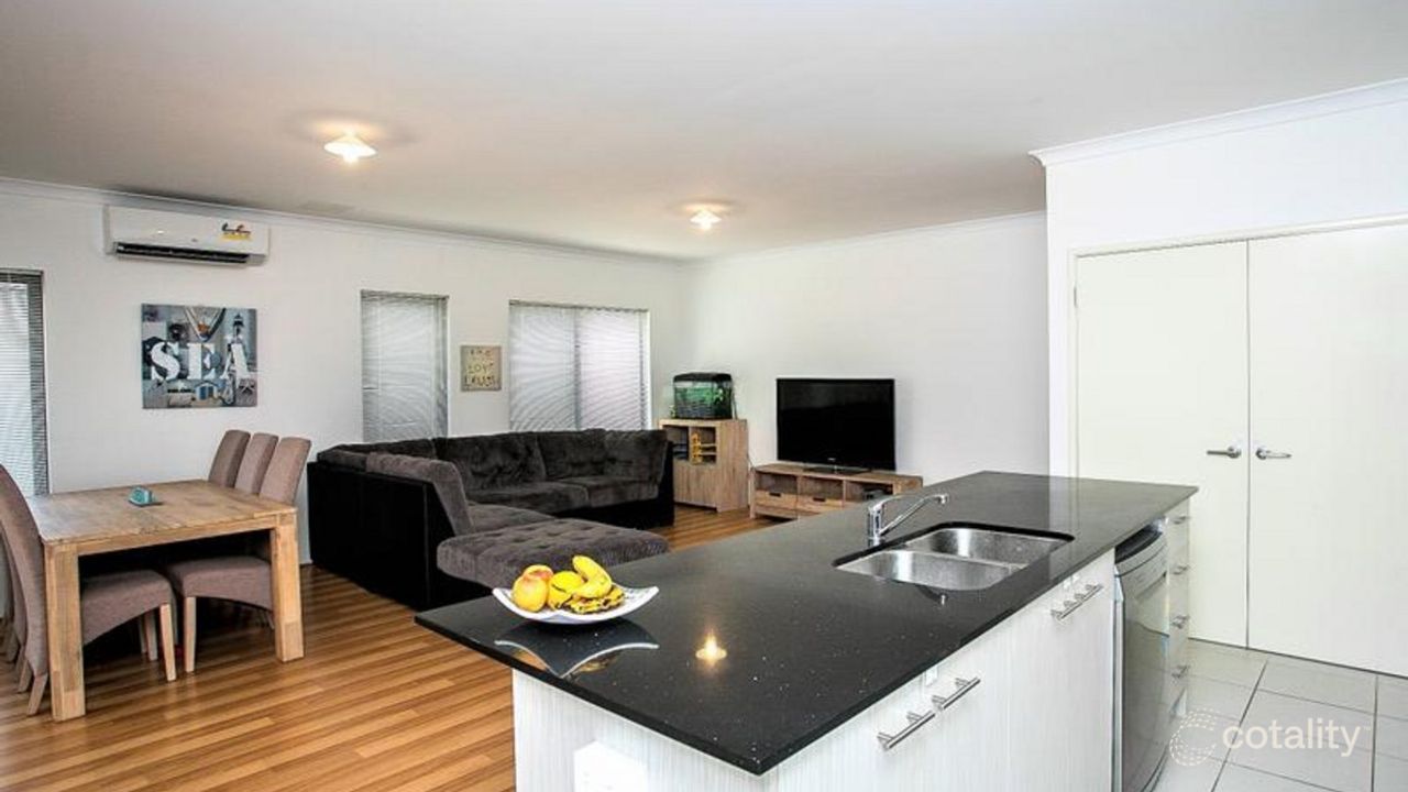 4-bedroom house at 25 Alizarin Loop, Eglinton, WA 6034, Wanneroo Council, Western Australia