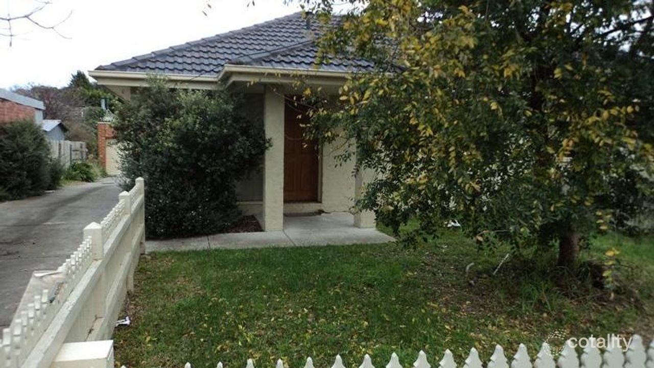 2-bedroom unit at 2/13 Rhoden Grove, Eumemmerring, VIC 3177, Casey Council, Victoria