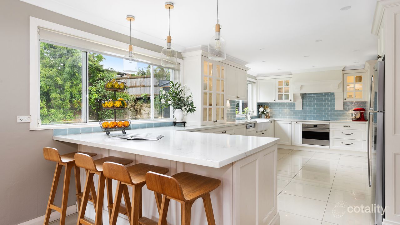 4-bedroom house at 182 Grosvenor Street, North Wahroonga, NSW 2076, Ku-ring-gai Council, New South Wales