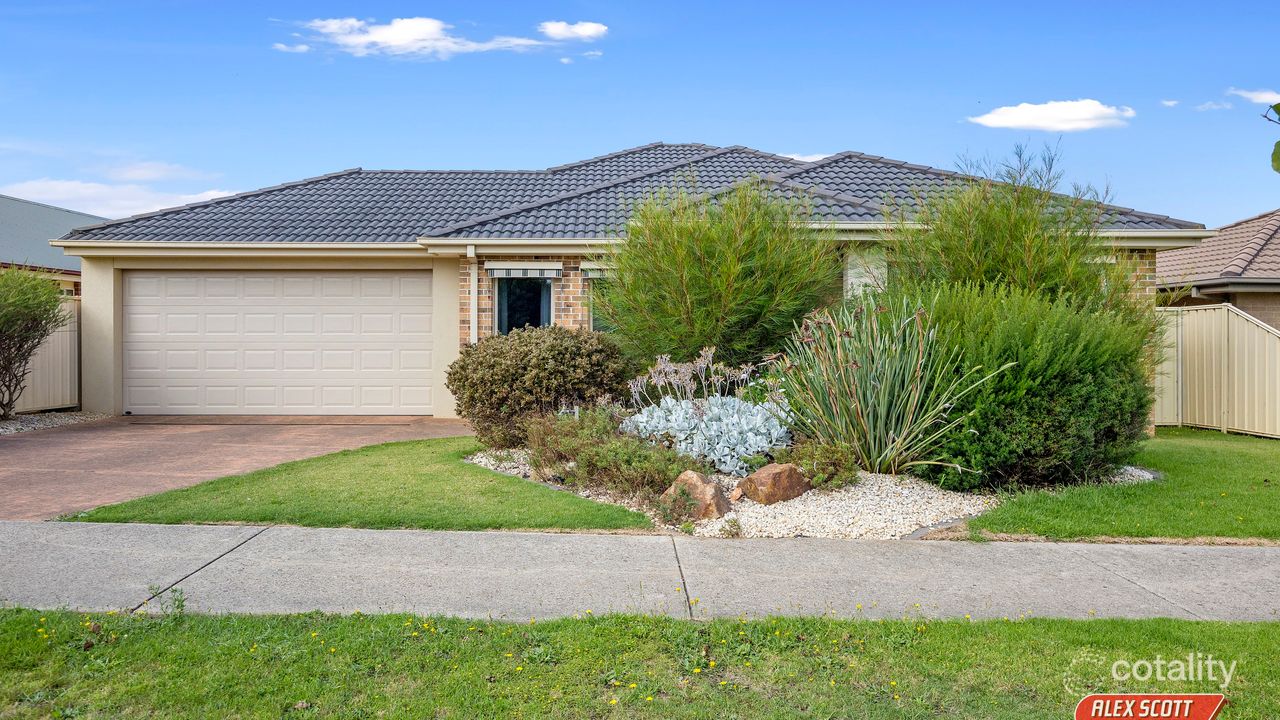 3-bedroom house at 11 Carr Avenue, Leongatha, VIC 3953, South Gippsland, Victoria
