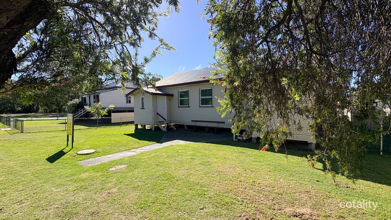 2-bedroom house at 9 Bell Street, Chinchilla, QLD 4413, Western Downs, Queensland