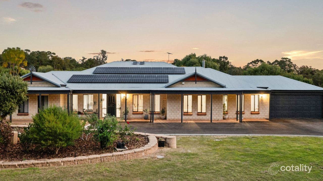 4-bedroom house at 6 Woodlea Place, Sawyers Valley, WA 6074, Mundaring, Western Australia