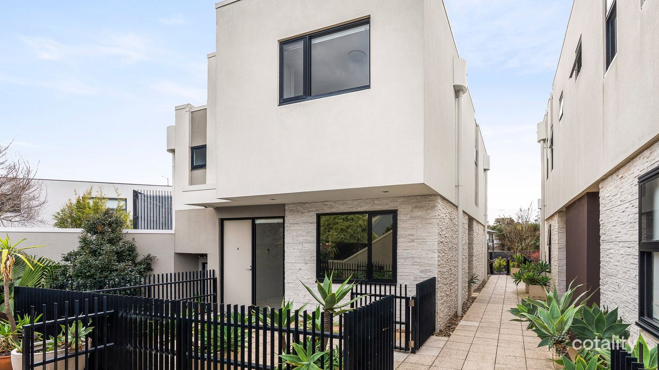 3-bedroom unit at 8/109 Asling Street, Brighton, VIC 3186, Bayside (Vic.), Victoria