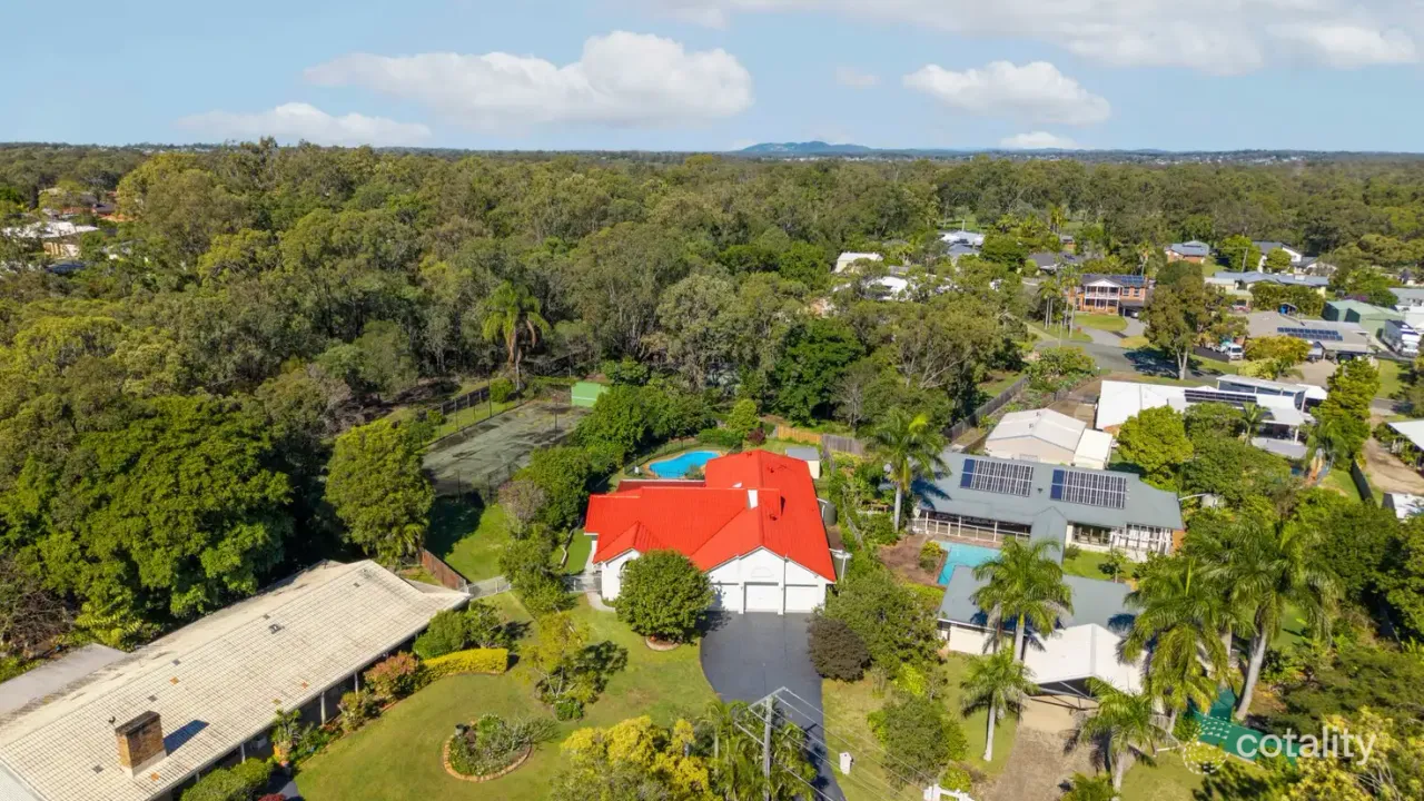 5-bedroom house at 8 Stratford Court, Birkdale, QLD 4159, Redland, Queensland