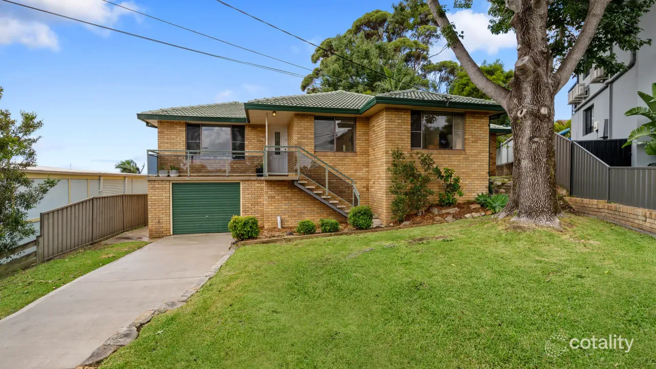 4-bedroom house at 4 Jellingal Road, Engadine, NSW 2233, Sutherland Council, New South Wales