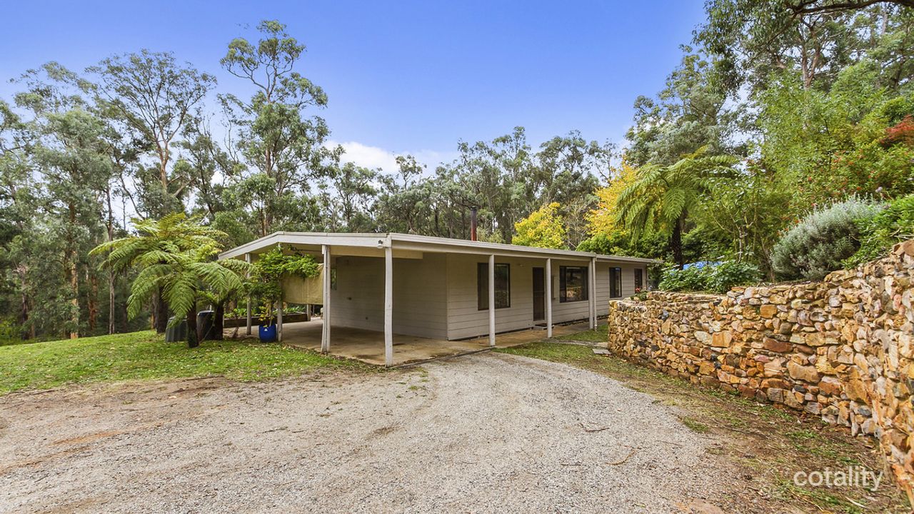 4-bedroom house at 9 Brisbanes Road, Cockatoo, VIC 3781, Cardinia Council, Victoria