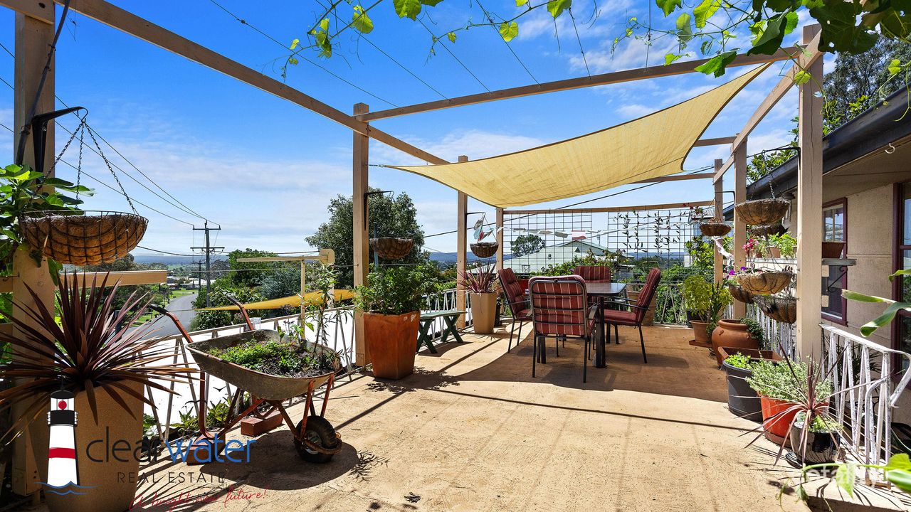 6-bedroom house at 1 Emmott Street, Moruya, NSW 2537, Eurobodalla, New South Wales