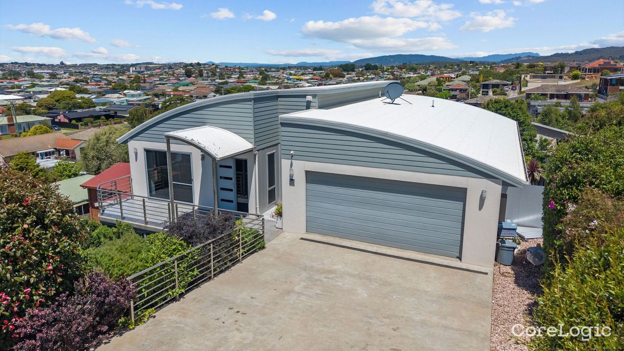 4-bedroom house at 115 James Street, Devonport Council, Tasmania