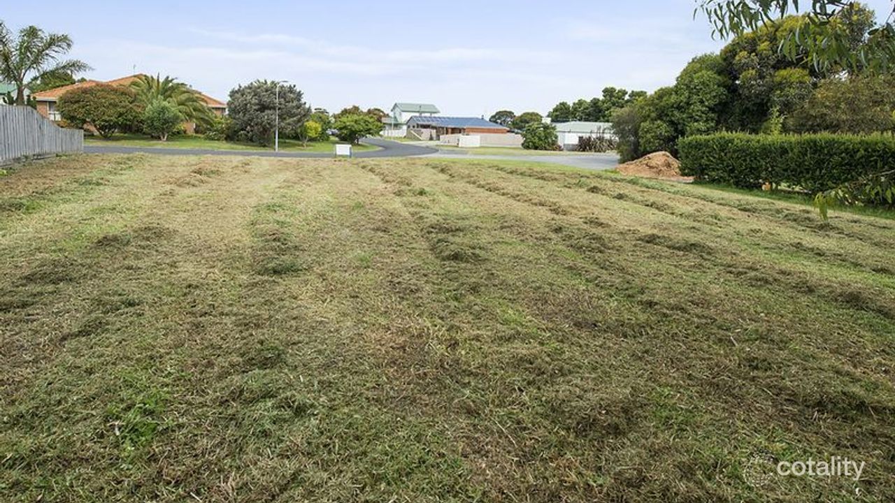0-bedroom unit at 7 Murray Square, Apollo Bay, VIC 3233, Colac Otway, Victoria