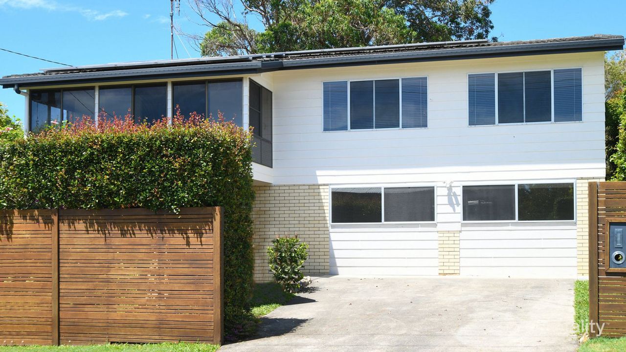 5-bedroom house at 26 Allonga Street, Currimundi, QLD 4551, Sunshine Coast, Queensland