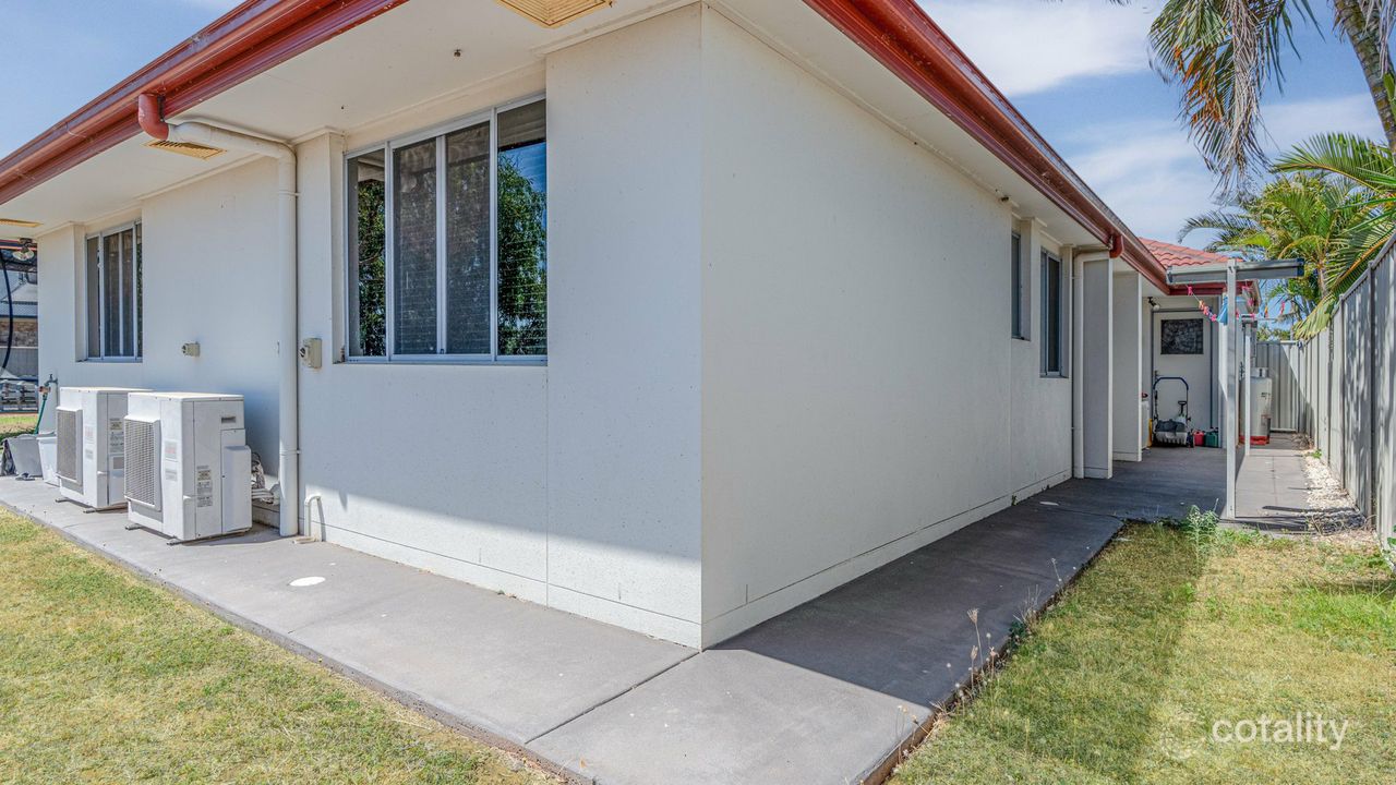 4-bedroom house at 10 Berthun Street, Emerald, QLD 4720, Central Highlands (Qld), Queensland