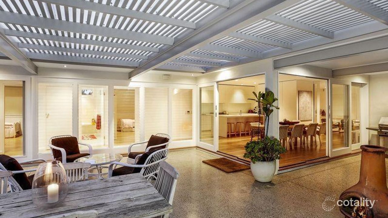 4-bedroom house at 9 Tasman Road, Avalon Beach, NSW 2107, Northern Beaches, New South Wales