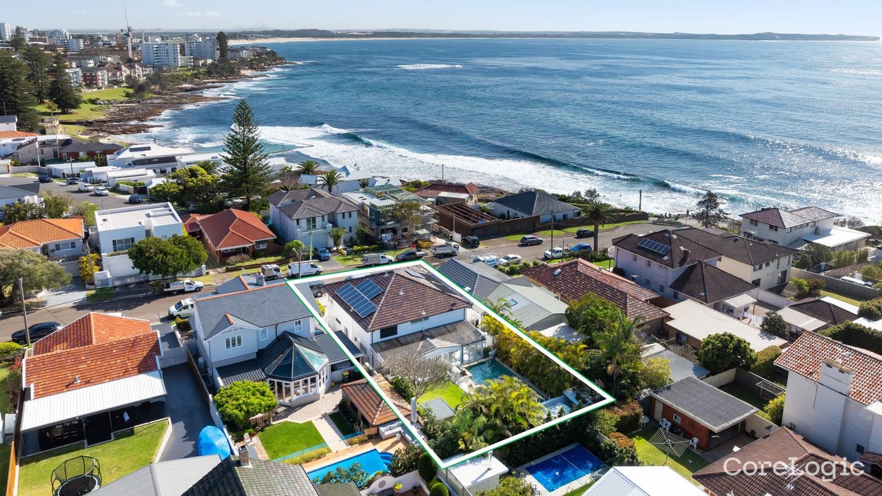 3-bedroom house at 10 Via Mare, Sutherland Council, New South Wales