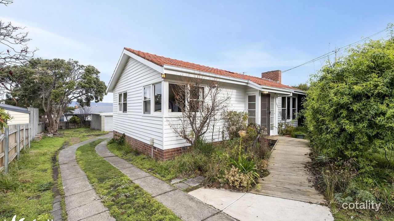 2-bedroom house at 155 Derwent Avenue, Lindisfarne, TAS 7015, Clarence Council, Tasmania