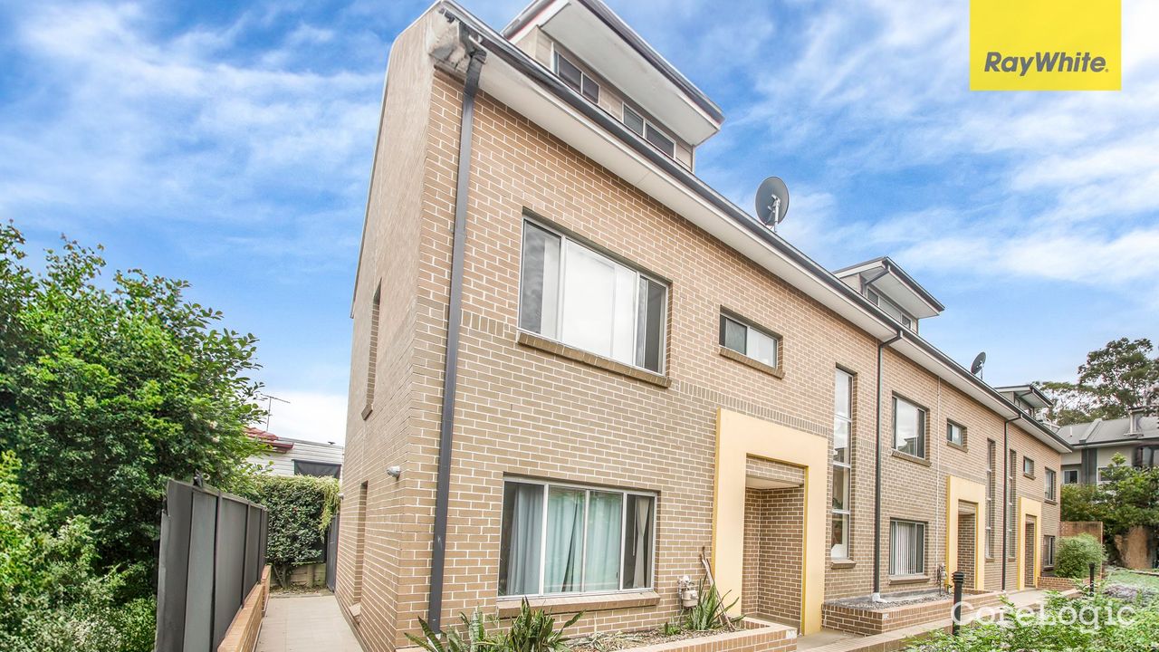 4-bedroom unit at 5/320 Chisholm Road, Cumberland Council, New South Wales