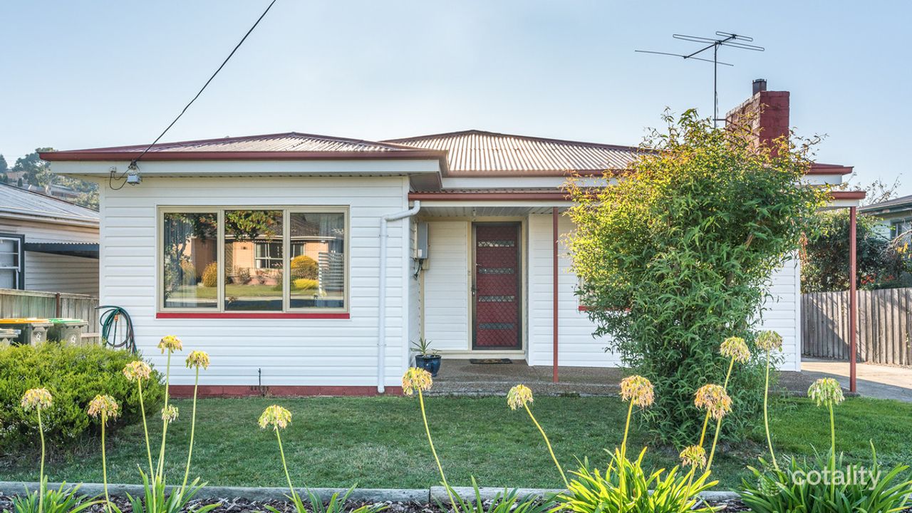 3-bedroom house at 76 Hilton Road, Claremont, TAS 7011, Glenorchy Council, Tasmania