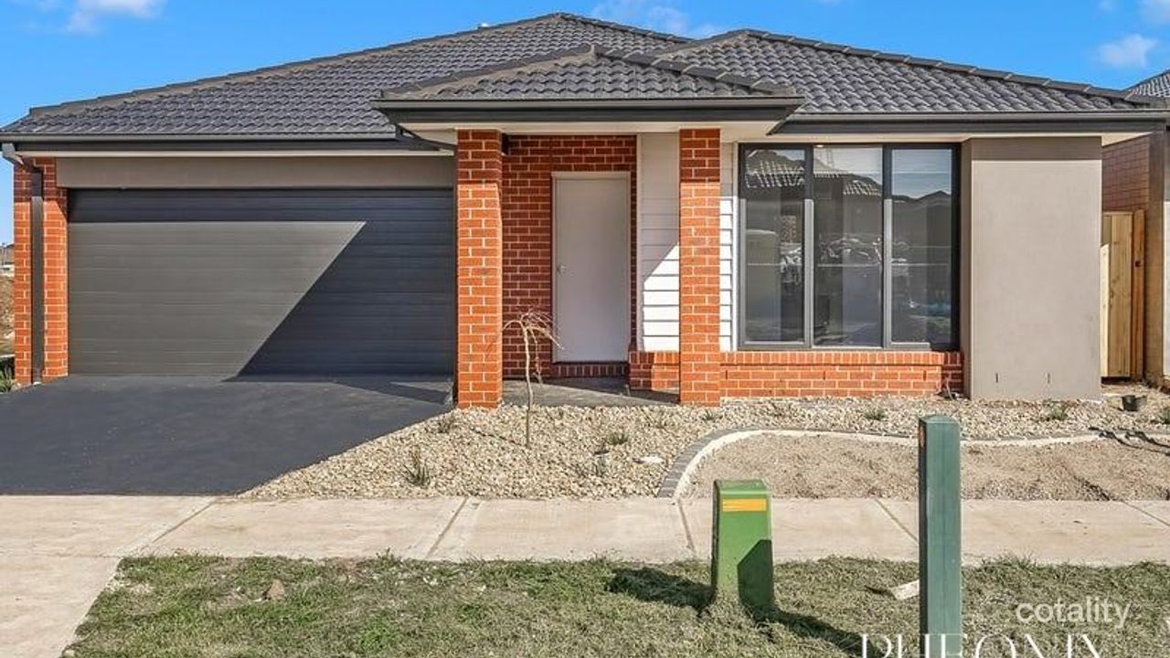 3-bedroom house at 13 Egremont Avenue, Tarneit, VIC 3029, Wyndham Council, Victoria