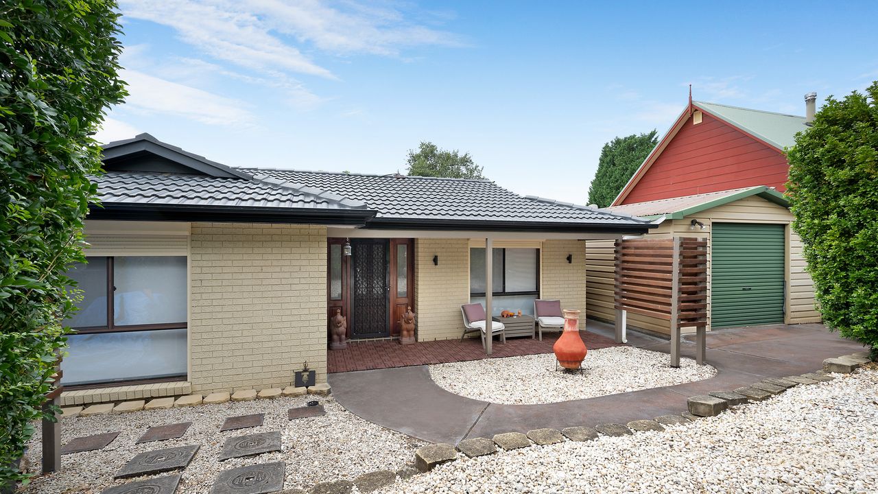 4-bedroom house at 45 Booker Road, Hawkesbury Heights, NSW 2777, Blue Mountains Council, New South Wales