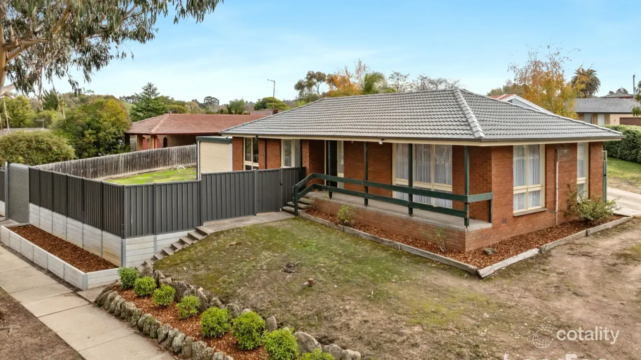 3-bedroom house at 1 Buvelot Place, Sunbury, VIC 3429, Hume Council, Victoria