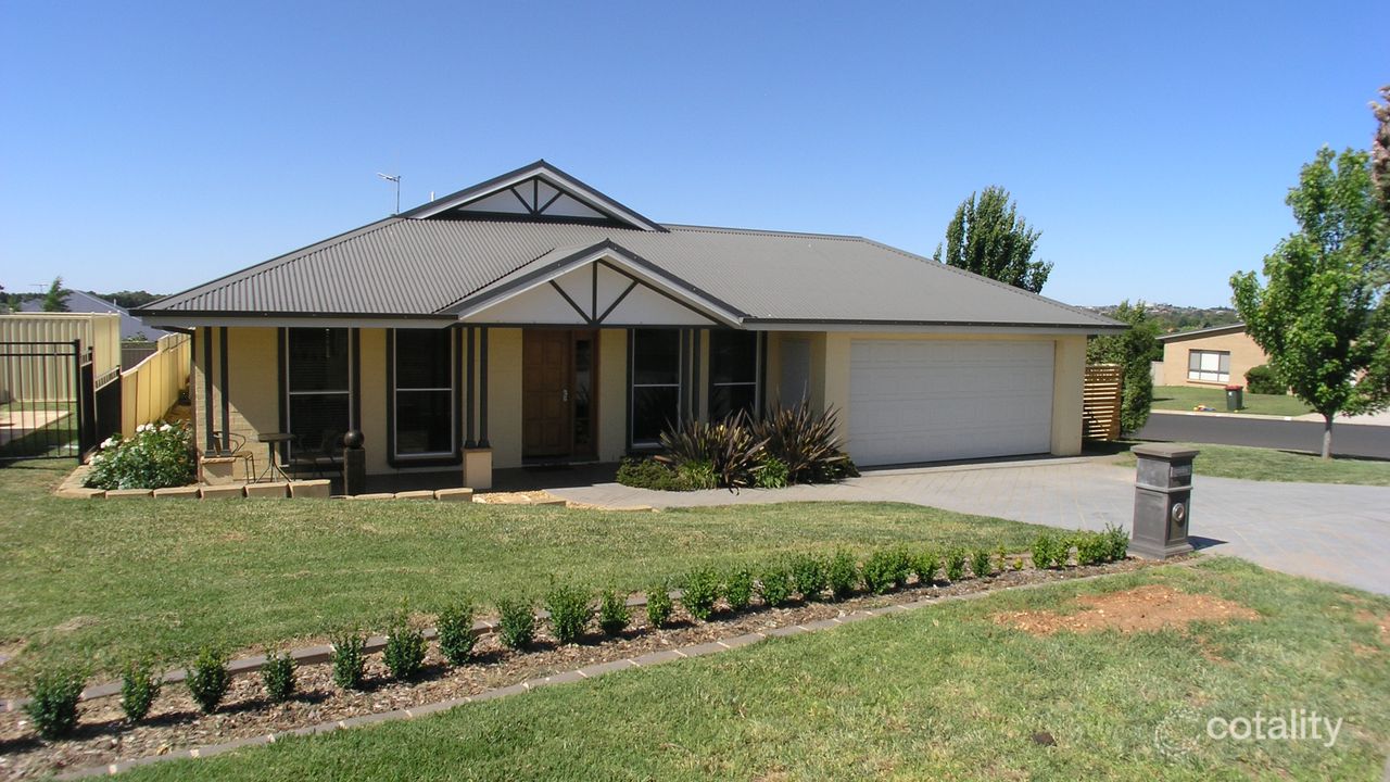 4-bedroom house at 2 Bartlett Street, Orange, NSW 2800, Orange, New South Wales