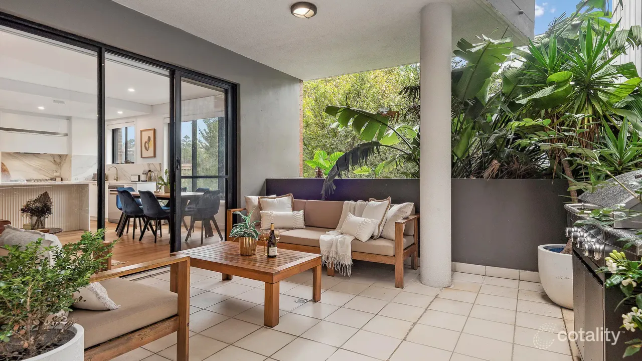 3-bedroom unit at 1/10 Oaks Avenue, Dee Why, NSW 2099, Northern Beaches Council, New South Wales