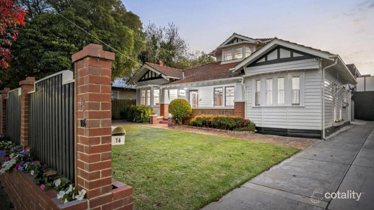 5-bedroom house at 16 Leonard Crescent, Ascot Vale, VIC 3032, Moonee Valley Council, Victoria