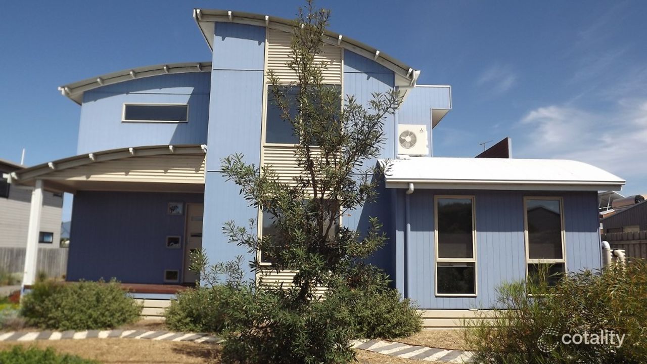 3-bedroom unit at 1/45 Marine Street, Cape Paterson, VIC 3995, Bass Coast, Victoria