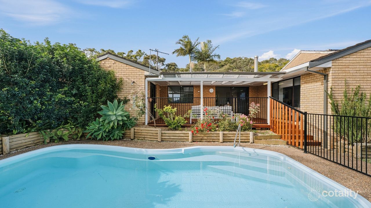 3-bedroom house at 139 Cresthaven Avenue, Bateau Bay, NSW 2261, Central Coast (Nsw), New South Wales