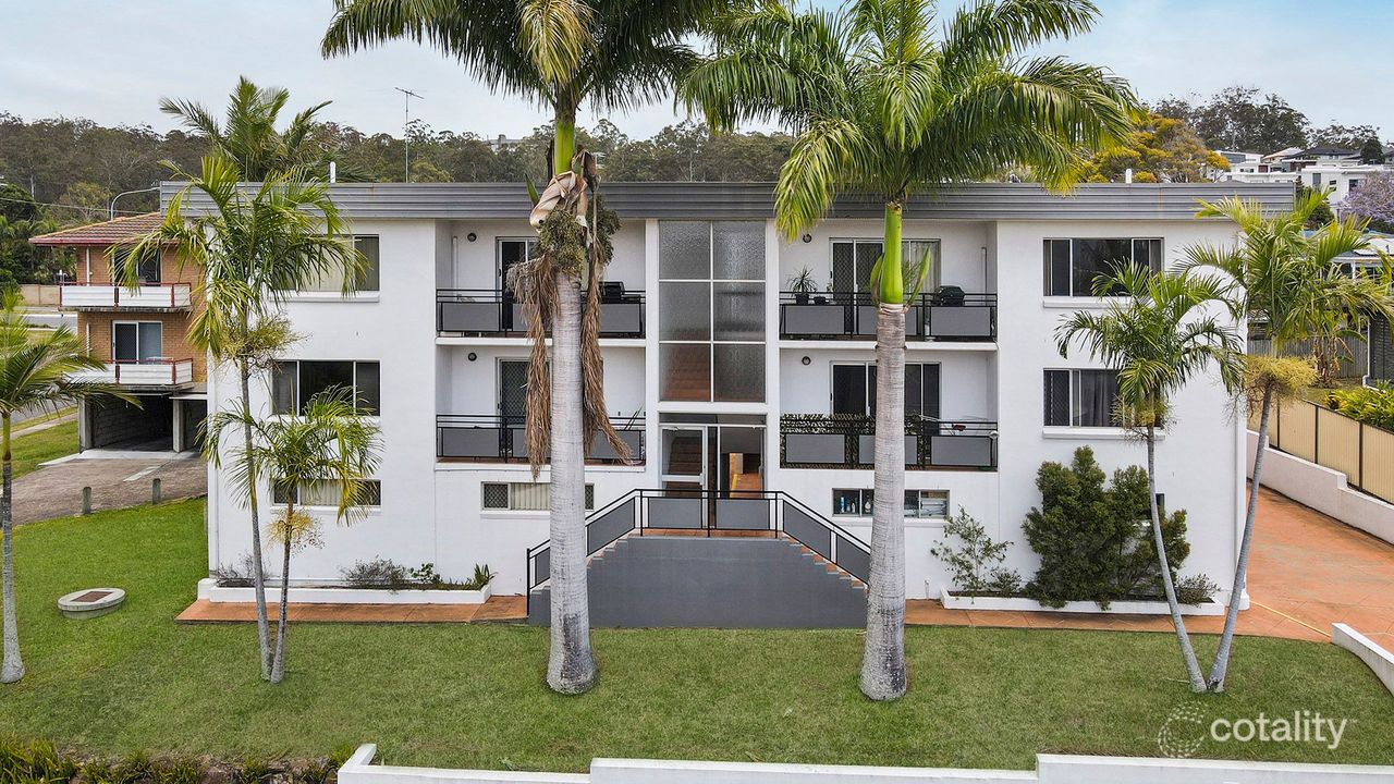 2-bedroom unit at 2/2 Honeysuckle Street, Mansfield, QLD 4122, Brisbane Council, Queensland