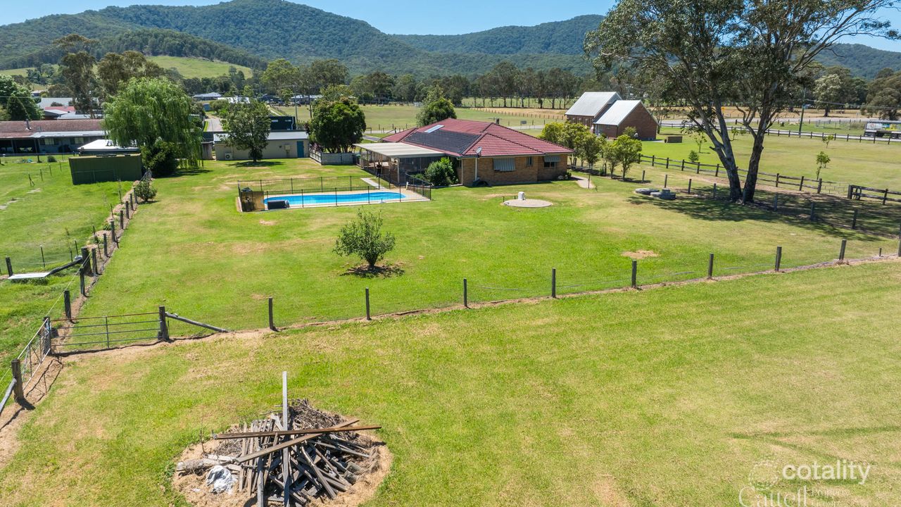 5-bedroom unit at 2 Palmer Street, Mulbring, NSW 2323, Cessnock, New South Wales