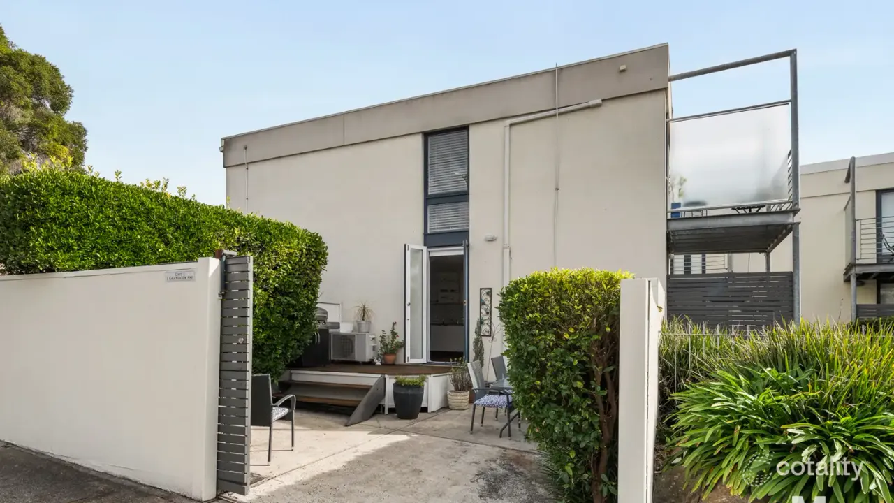 2-bedroom unit at 1/1 Grandview Avenue, Maribyrnong, VIC 3032, Maribyrnong, Victoria