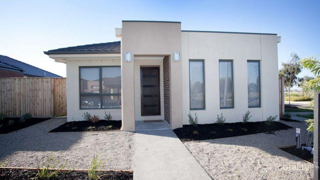 3-bedroom house at 2 Sea Rest, Epping, VIC 3076, Whittlesea Council, Victoria