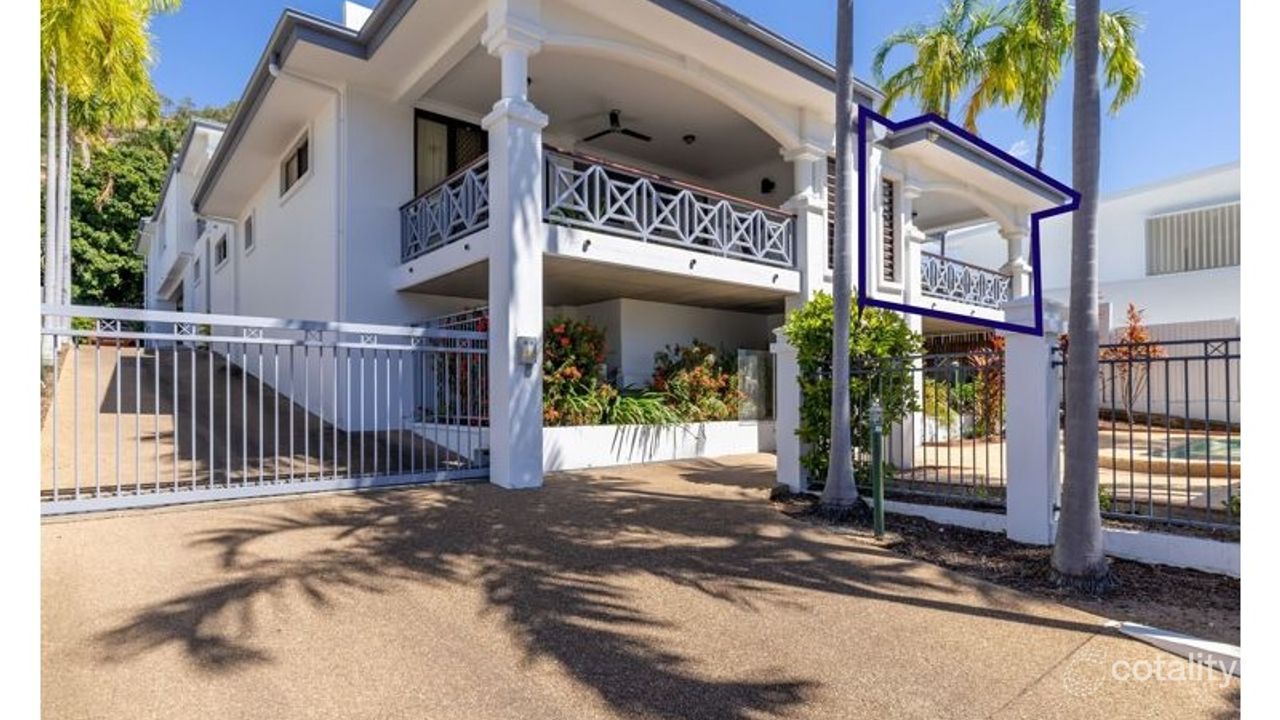 2-bedroom unit at 2/304 Stanley Street, North Ward, QLD 4810, Townsville Council, Queensland