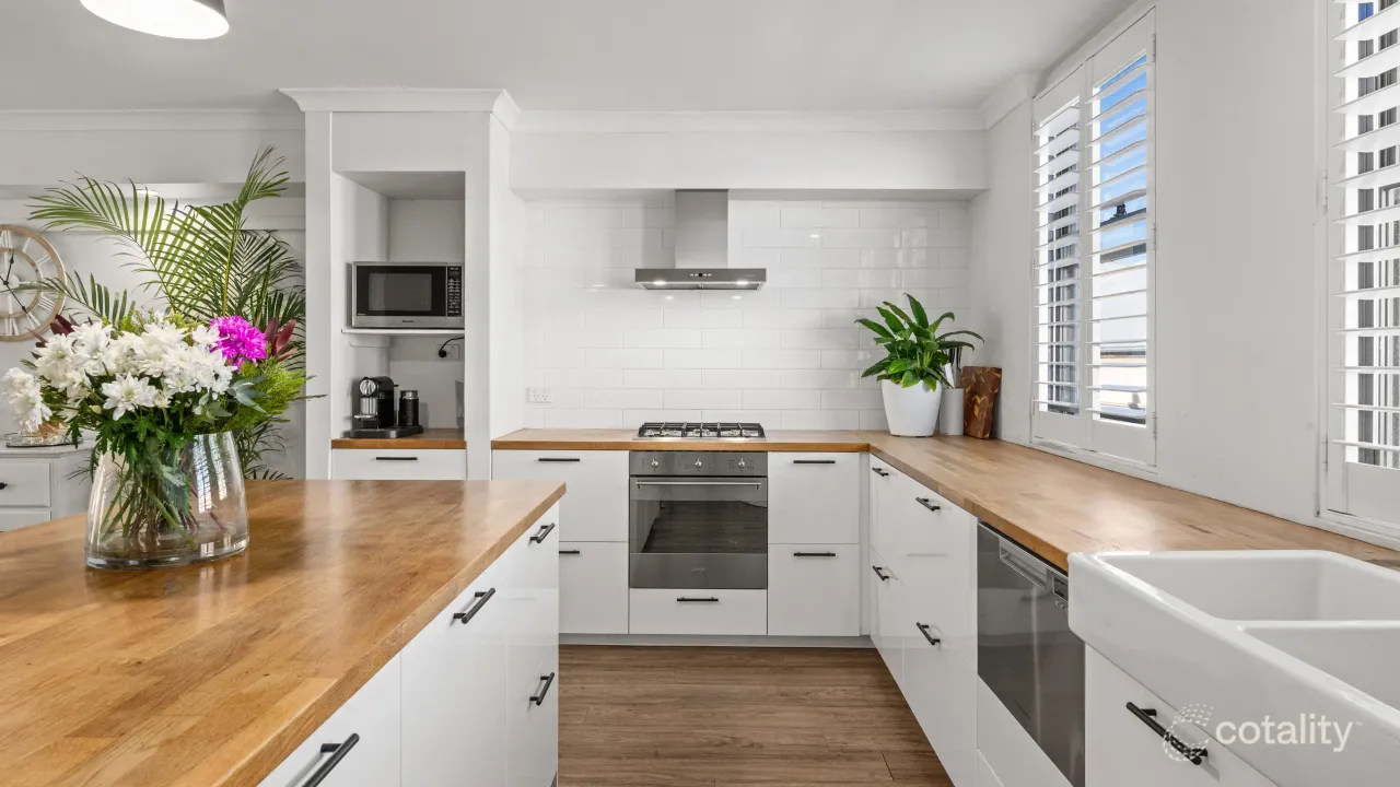 4-bedroom unit at 9/4 Hicks Street, North Fremantle, WA 6159, Fremantle Council, Western Australia