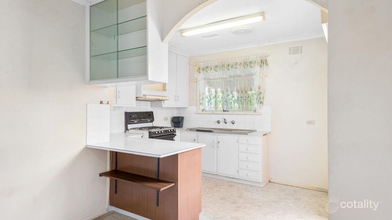 3-bedroom house at 7 Jacaranda Avenue, Cheltenham, VIC 3192, Kingston Council, Victoria