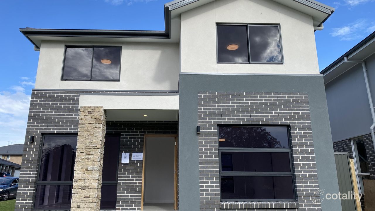 5-bedroom house at 33 Pioneer Street, Gregory Hills, NSW 2557, Camden, New South Wales