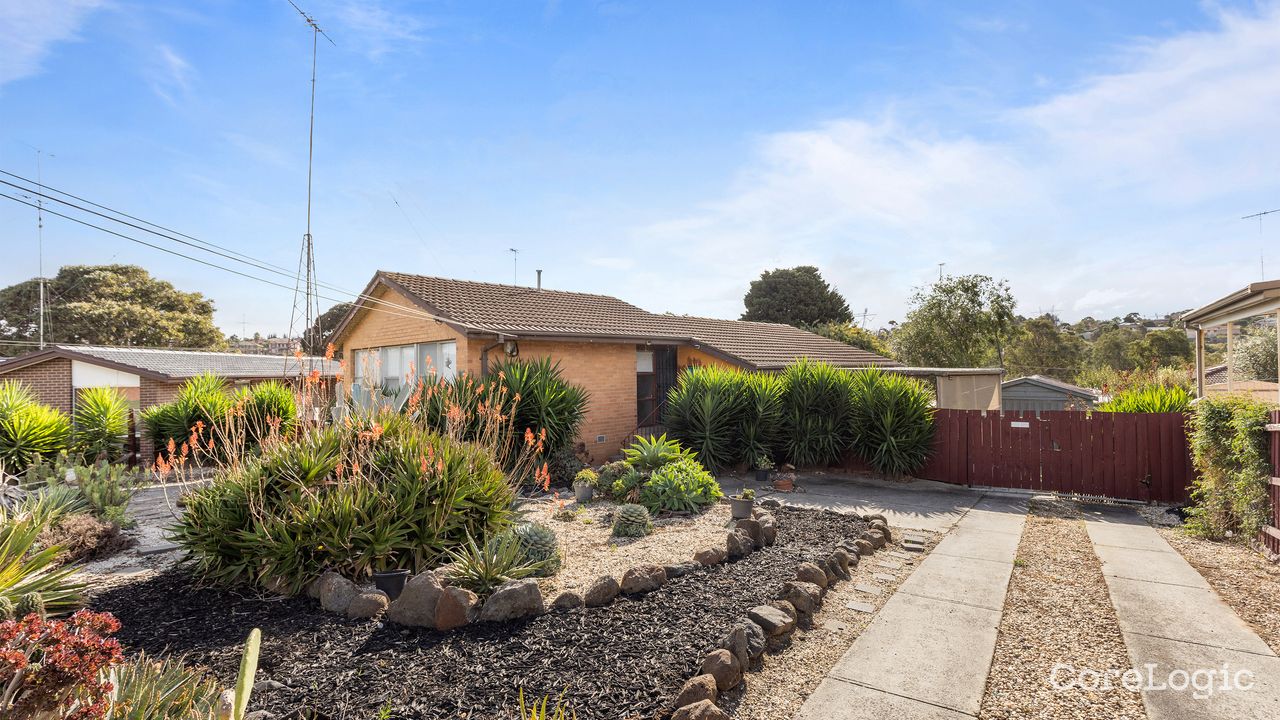 3-bedroom house at 3 Hastings Crescent, Hume Council, Victoria