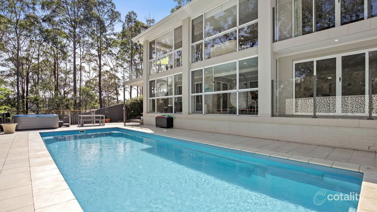 5-bedroom house at 2 Warragai Place, Malua Bay, NSW 2536, Eurobodalla Council, New South Wales